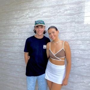 Meet your Posher, Ebony